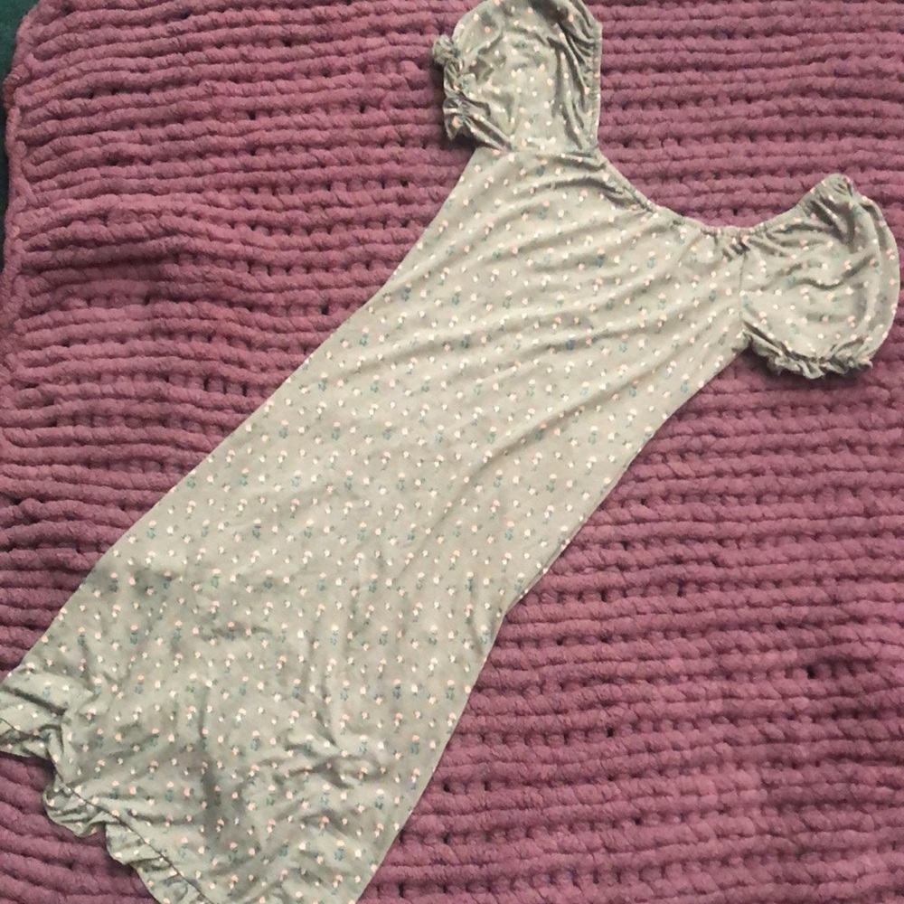 Dress - Picture 3 of 4